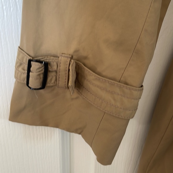 Gap Spring Trenchcoat - Picture 4 of 5